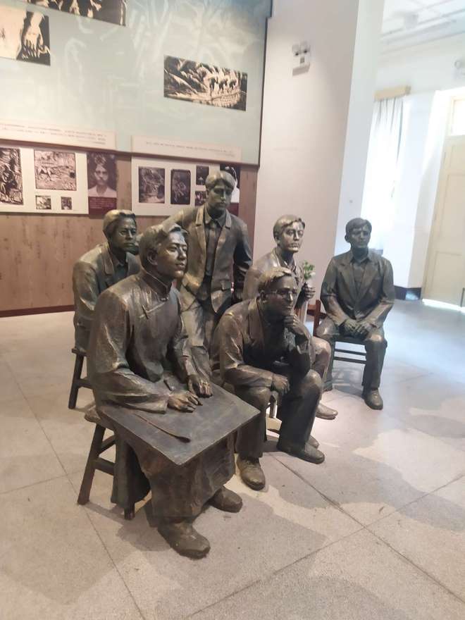 广州鲁迅纪念馆(展厅一角) 广州鲁迅纪念馆(展厅一角)